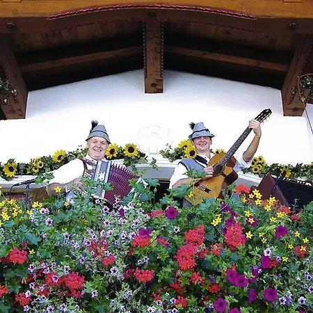 In Wildschoenau By Schatzberg Lift アパート *